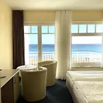 호텔 Strandhotel Duenenhaus 줄리우스루