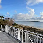 Strandhotel Duenenhaus 호텔 줄리우스루