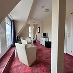 Strandhotel Duenenhaus 3*