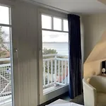 Strandhotel Duenenhaus 줄리우스루