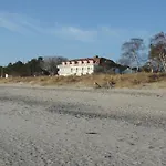 Strandhotel Duenenhaus 호텔