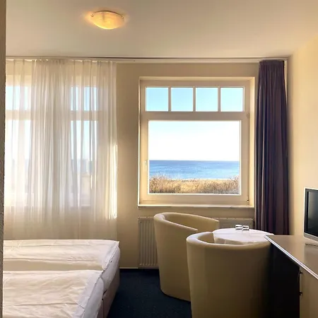 Strandhotel Duenenhaus