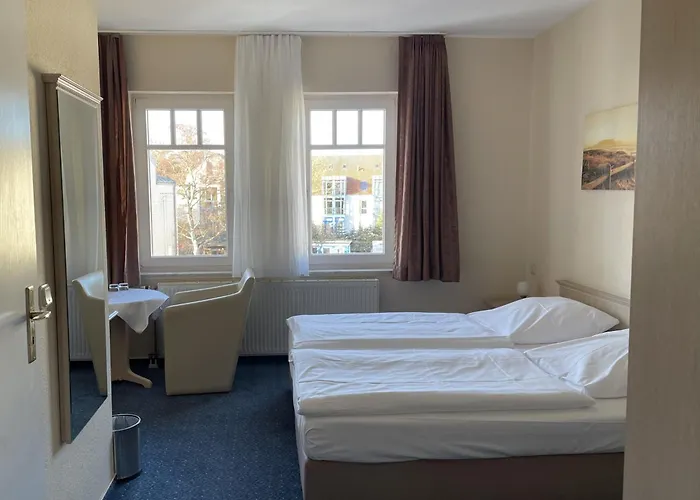 Strandhotel Duenenhaus